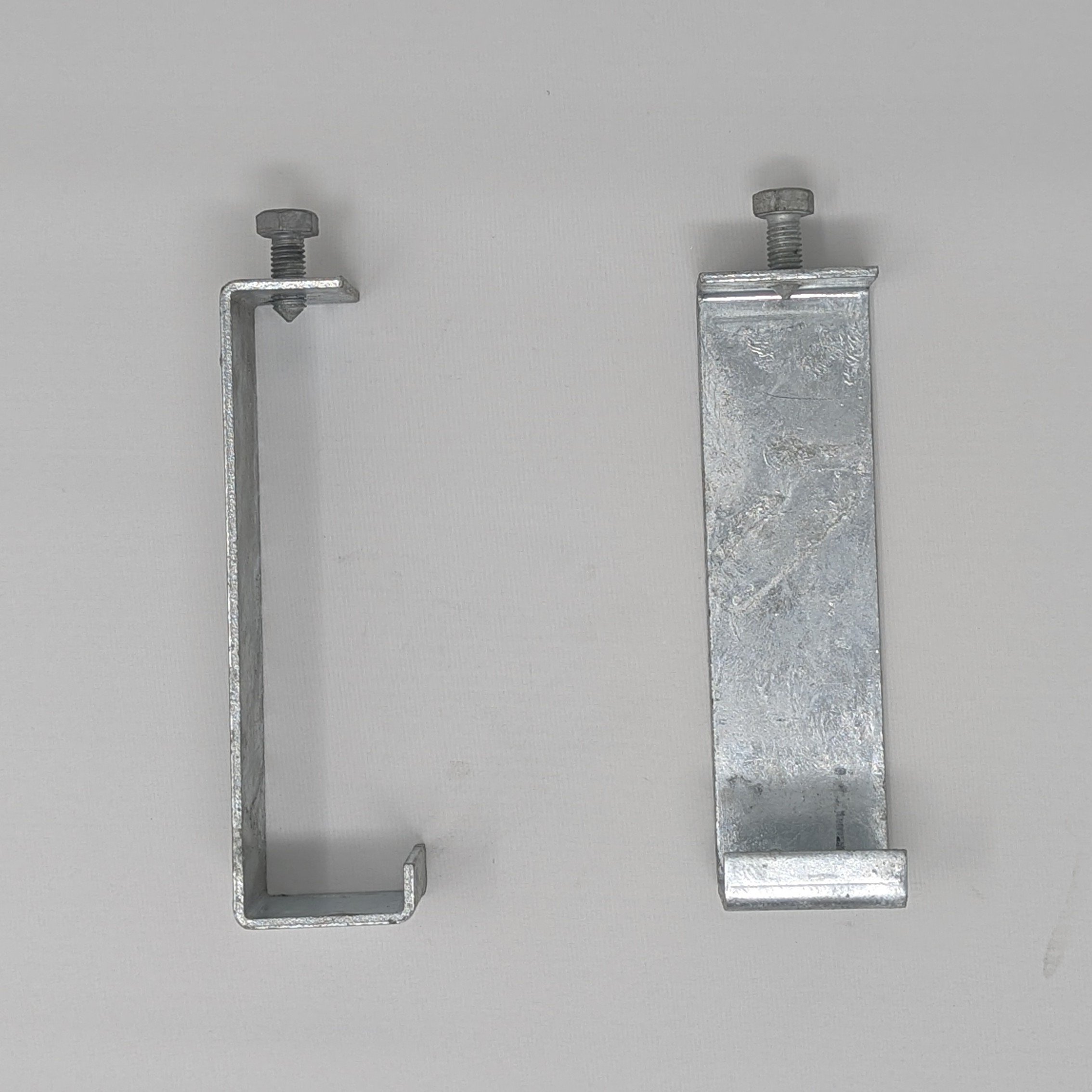 Cover Clip Unistrut HDG NEMA 3 / 20B