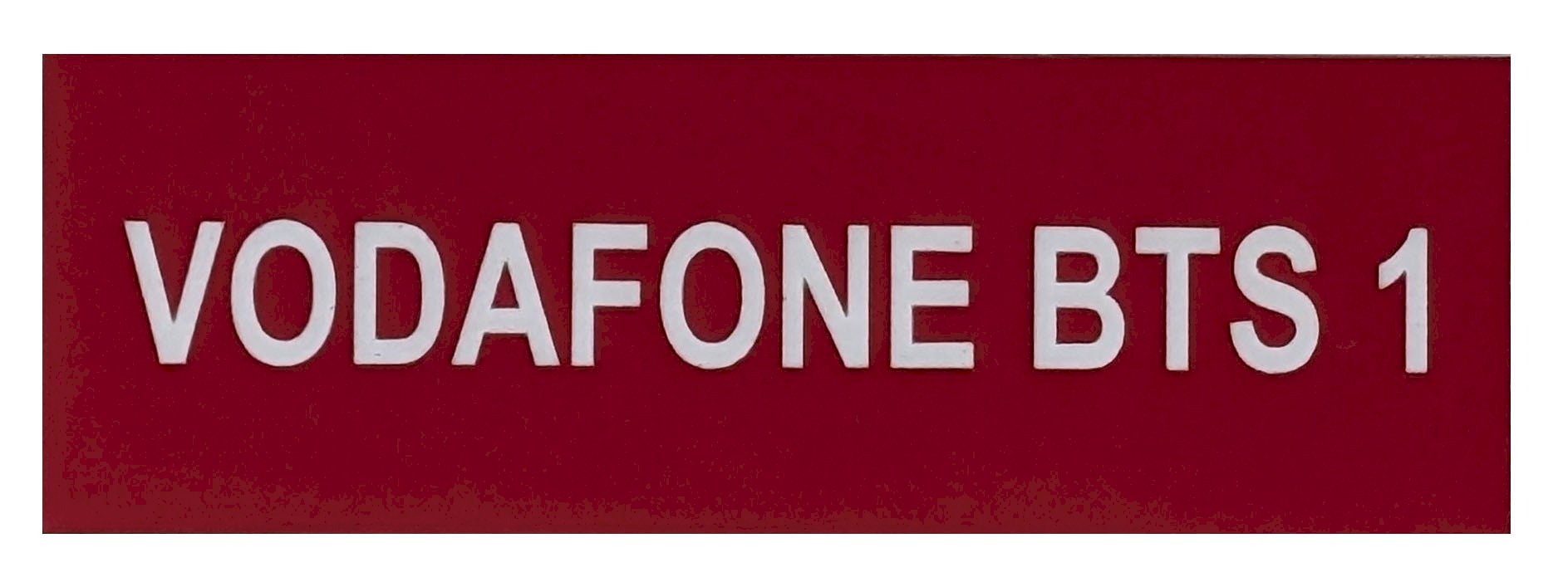 VODAFONE BTS 1 75x25 Red Traffolyte