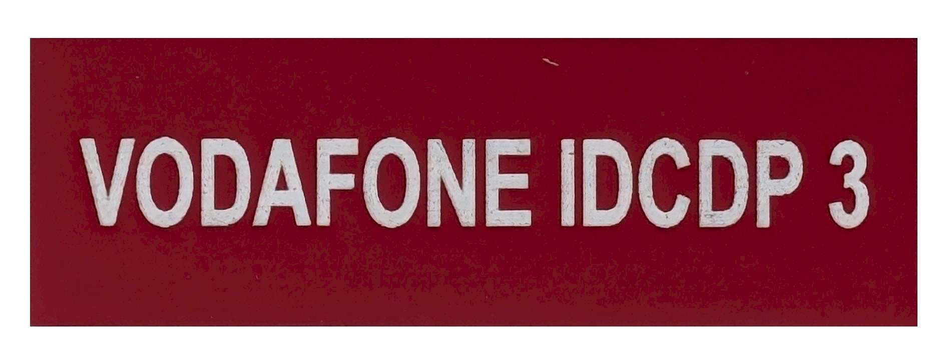 VODAFONE IDCDP-3 75x25 Red Traffolyte